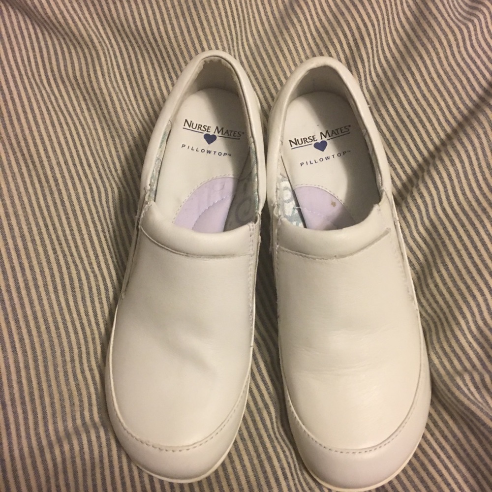 Nurse mates size 6.5